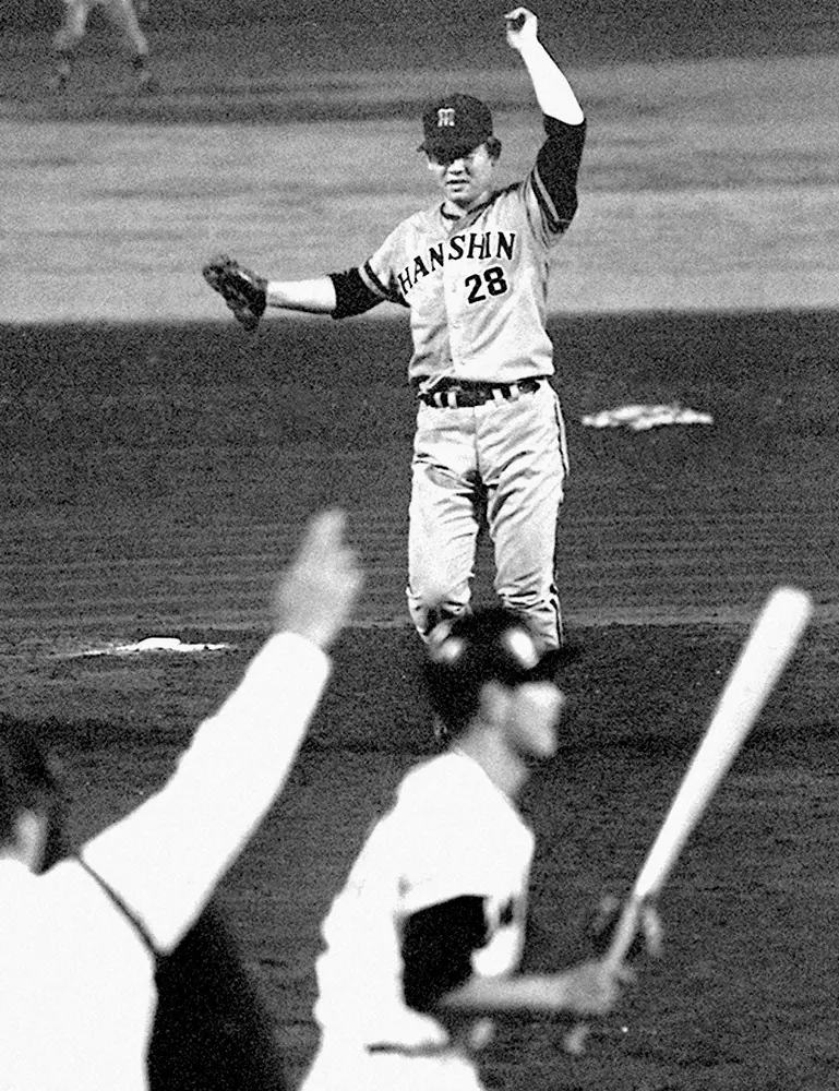 1971年7月17日、第１戦に先発した阪神・江夏豊投手が、3回を投げ全打者から9連続奪三振の快挙
