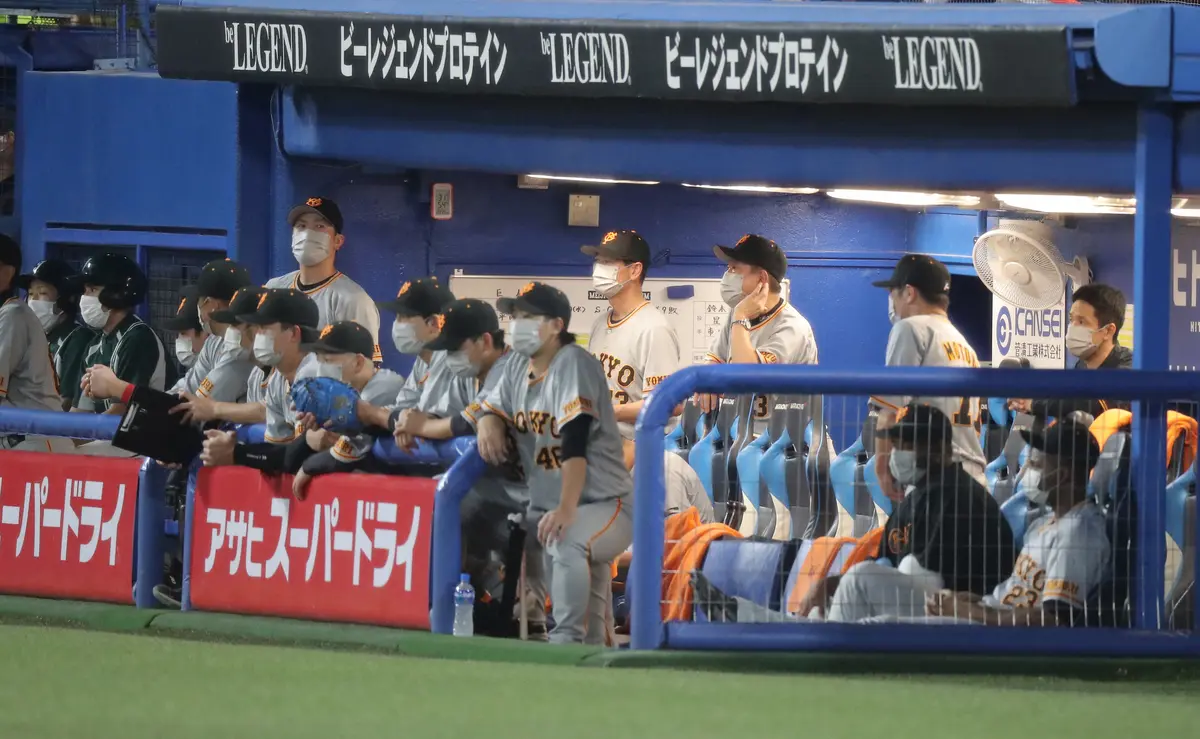 【画像・写真】巨人　原監督もコロナ感染、計73人陽性…ファン「こんな状態でも試合しないのおかしいと言う人いるの？」