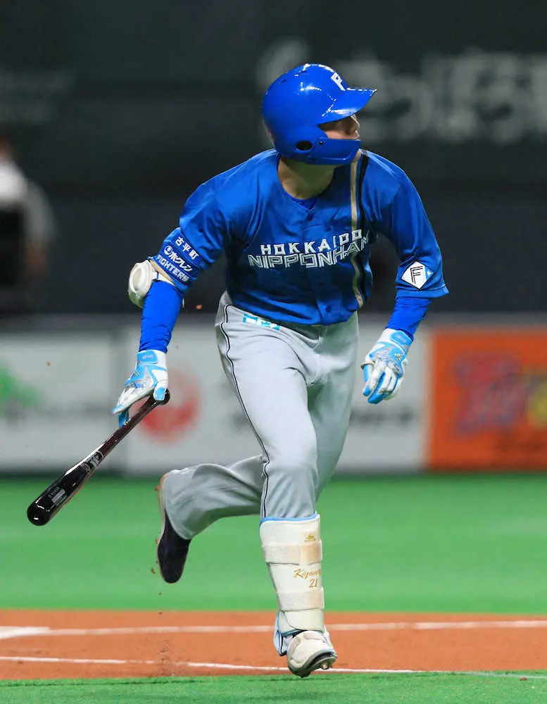 【画像・写真】日本ハム・清宮“プロ初”の1番起用　初回に先制呼ぶ二塁打放ちネット歓喜「新リードオフマン爆誕」