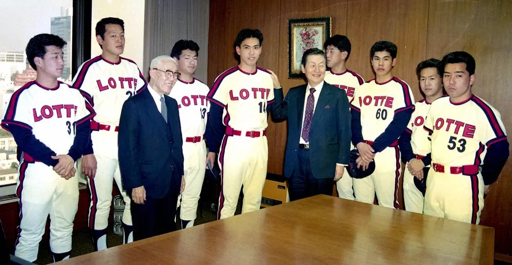 【画像・写真】【高校野球】帝京五　悲願の夏甲子園初出場！元ロッテ・小林昭則監督男泣き　ノーシードから頂点！