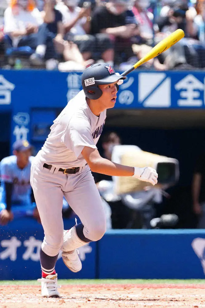 【画像・写真】横浜、ライバル東海大相模に1―0サヨナラV！2年生・萩が決めた2年連続20度目聖地