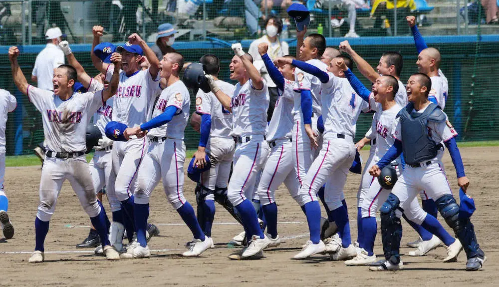 【画像・写真】明秀学園日立、夏は初甲子園 “骨折”佐藤、巨人・坂本魂サヨナラ2ラン「甲子園でも本塁打を打ちたい」
