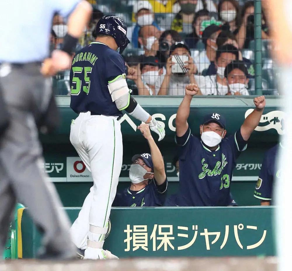 【画像・写真】ヤクルト高津監督　村上3打席連発に「すごいね」「今のムネなら、不思議じゃない」