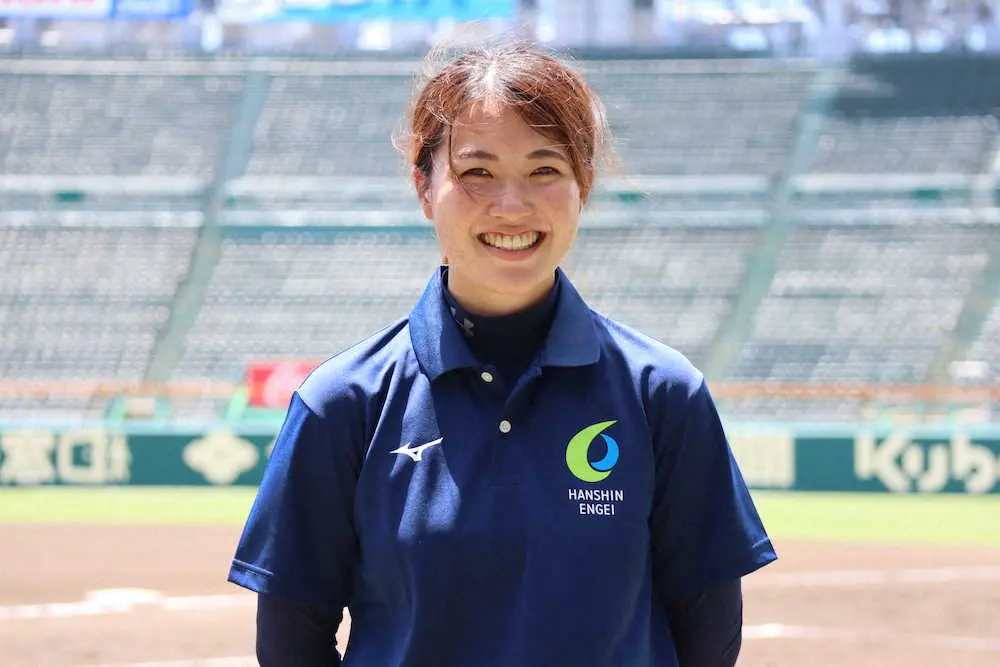 【画像・写真】「神整備」阪神園芸に初の女性グラウンドキーパー誕生　甲子園デビューにフリーアナ・市川いずみ氏が迫る