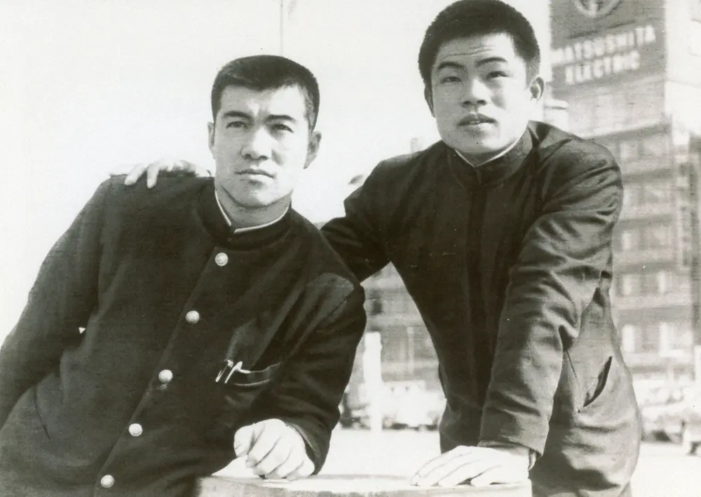 【画像・写真】甲子園で死闘を繰り広げた波商・尾崎（右）と法政二・柴田