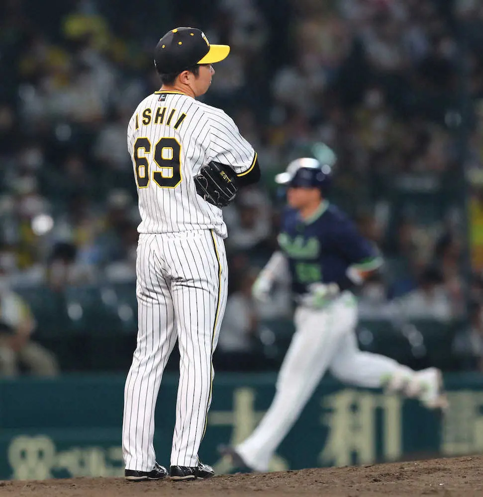 【画像・写真】【内田雅也の追球】3連勝のはずが…　村上に中途半端な攻めで浴びた3発目　危険を避けるのも勝負