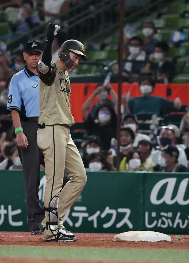 【画像・写真】西武が堅首！天敵のオリックス・由伸から41イニングぶり得点　辻監督「6回で降ろせたのが大きな収穫」