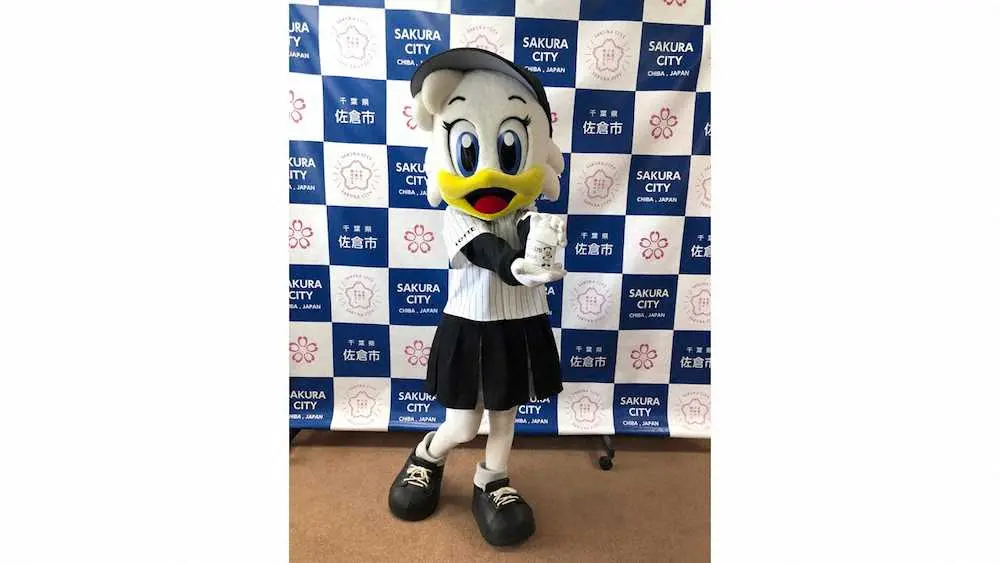 【画像・写真】ロッテ「ちばキッズスマイル・プロジェクト」で佐倉市内の小学校に除菌剤寄贈