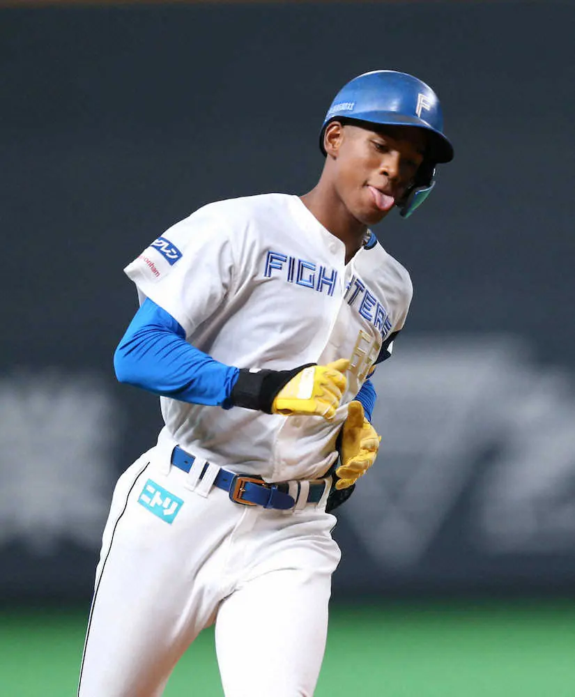 【画像・写真】日本ハム万波「もう迷いないですから！」ビッグボスの期待に応えた!2カ月ぶり一発は千金同点11号2ラン