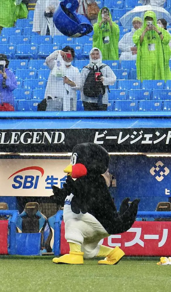 【画像・写真】ヤクルトに恵みの雨　コロナ禍、夏場の疲労…中日戦中止で訪れた“ひと休み”