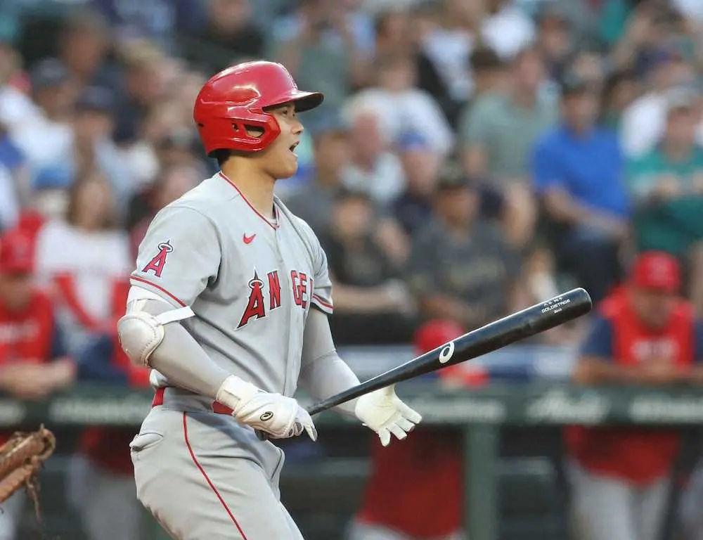 【画像・写真】大谷翔平　サイ・ヤング賞左腕の前に苦戦も…第4打席で内野安打マーク！　「2番・DH」で先発出場