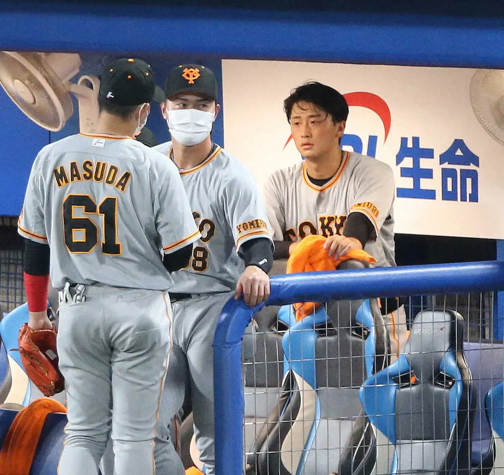 【画像・写真】巨人・直江　好投一転、危険球退場で5回途中降板　1年ぶり先発もプロ4年目の初勝利ならず