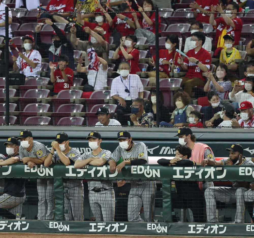 【画像・写真】阪神　痛恨のサヨナラ負けで今季最多貯金4またも届かず　矢野監督は岩崎、失策の中野＆小幡を責めず
