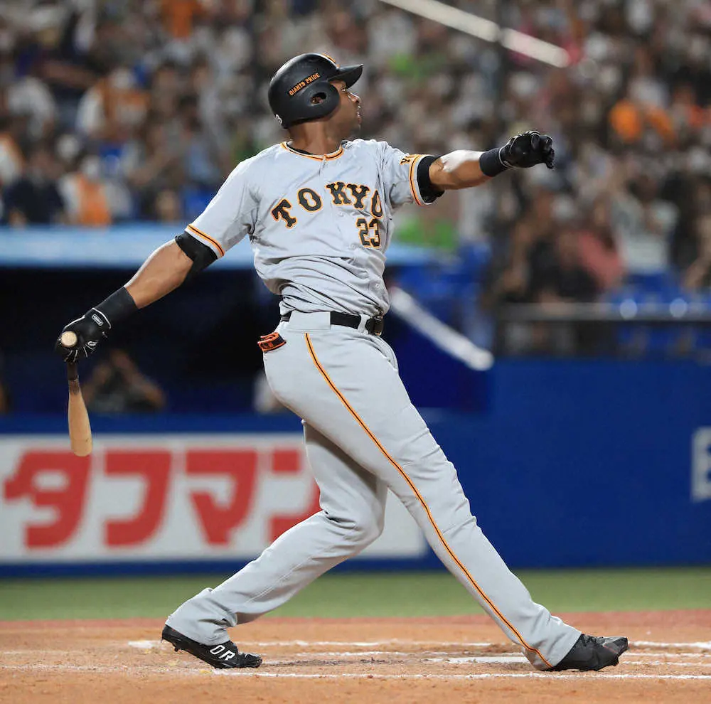 【画像・写真】巨人ポランコ「ボールはよく見える」　神宮11戦7発の理由は不明も「カージナルスの球場も好きです」