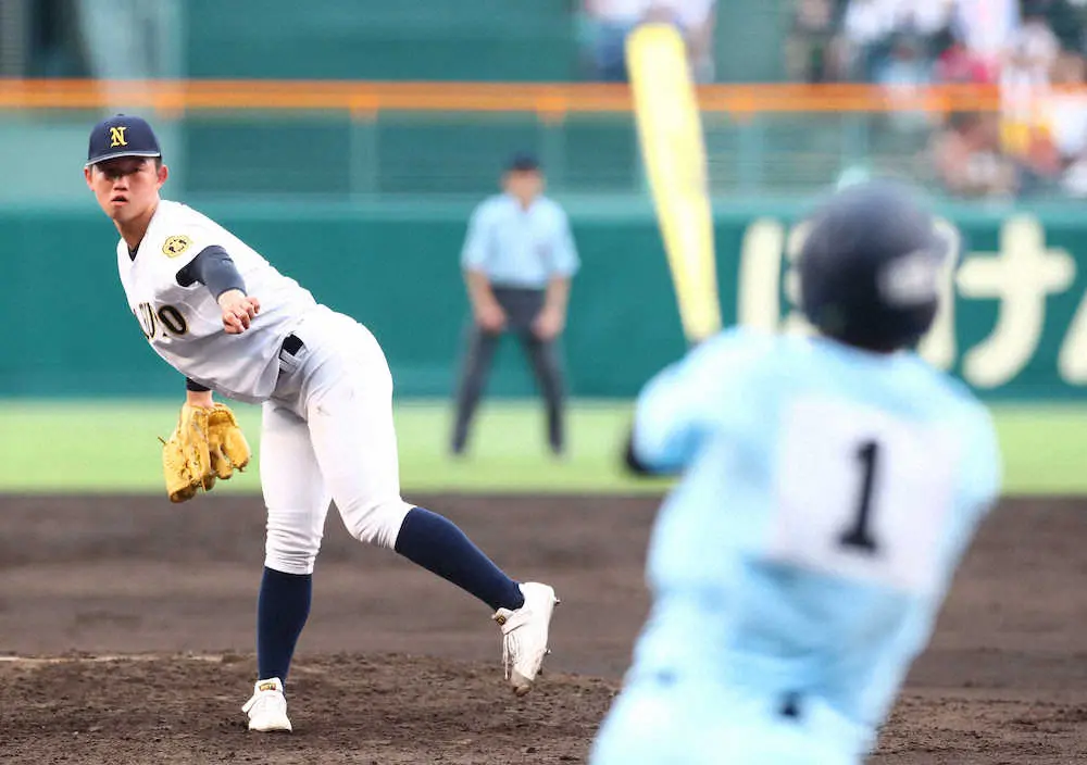 【画像・写真】【甲子園】「高校野球申告敬遠あるんだ」　好投手対決で注目の鳴門・冨田が近江・山田を申告敬遠し話題に