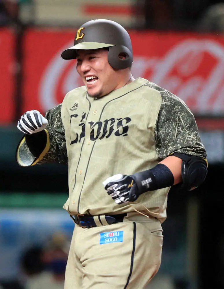 【画像・写真】山川が3戦連発33号3ラン!西武　今季3度目の2ケタ得点快勝で首位固め　エンスは5回2失点で7勝目