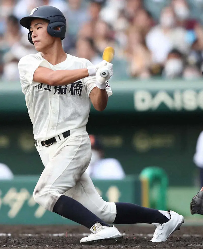 【画像・写真】市船橋、サヨナラ勝ちで25年ぶり夏勝利　31年ぶり押し出し死球で決着　森本ツインズが5点差逆転呼んだ