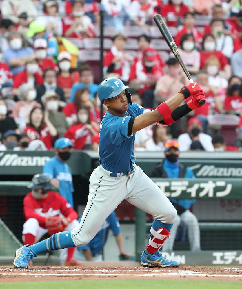 【画像・写真】日本ハム・万波　痛恨のスクイズ失敗…同点の好機逃した