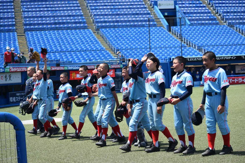 【画像・写真】東16丁目フリッパーズ好守備で接戦制す　左翼・中村がファインプレー