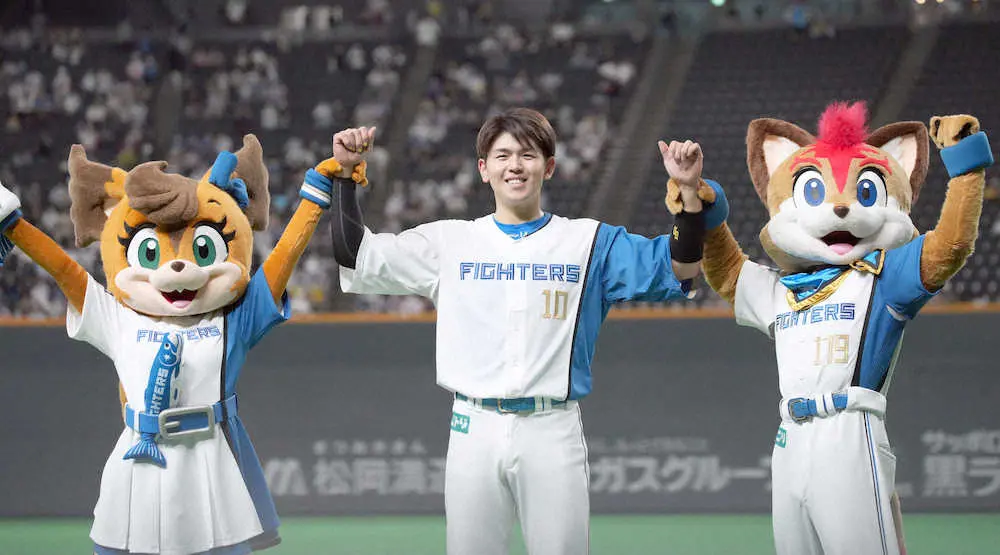 【画像・写真】日本ハム・清水　母校の甲子園初戦突破に奮起!“人生初”サヨナラ打は「最高に気持ちいい」