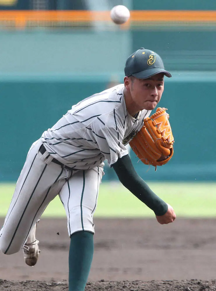 【画像・写真】【甲子園】鶴岡東　3年ぶり16強ならず　土屋2戦連発3号　先発渡辺と夏史上9度目バッテリー弾も…