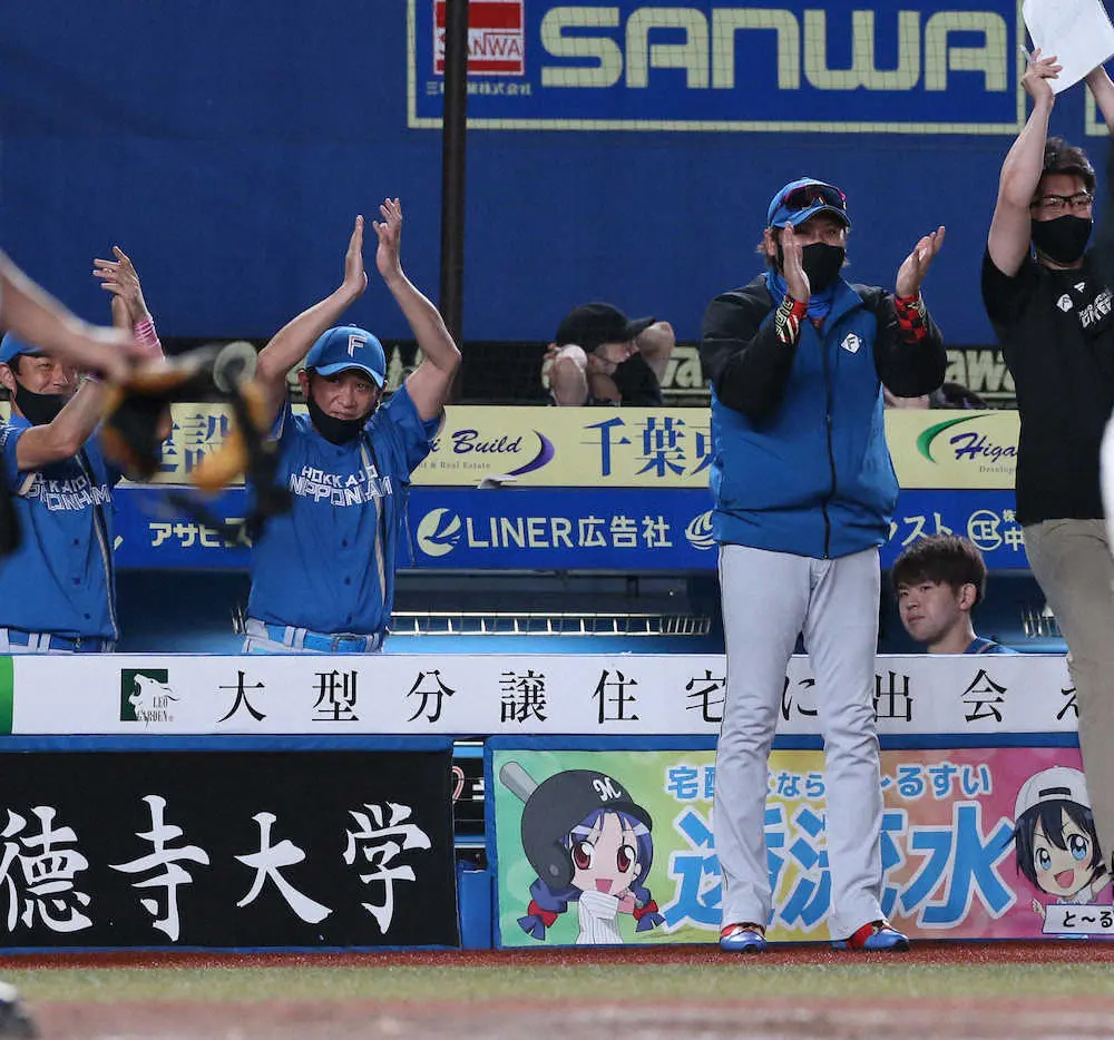 【画像・写真】新庄監督　緊迫した試合の連続に選手称える「面白い。前半戦の経験…やったことは間違ってなかったなと」