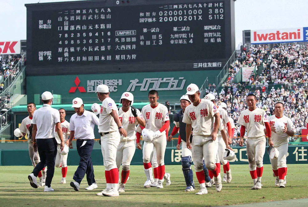 【画像・写真】福島敦彦氏　15日ぶりの実戦で硬さ…攻守ともに「本来の動き」見られなかった智弁和歌山
