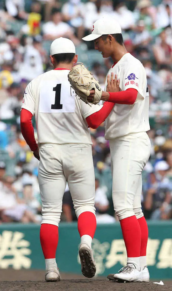 【画像・写真】昨夏覇者・智弁和歌山　逆転負けで初戦敗退…3年ぶり人文字復活も無念