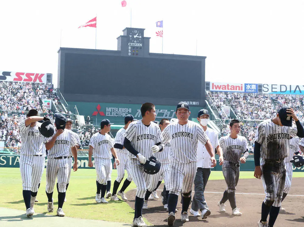【画像・写真】九州国際大付・佐倉、必ず進化して帰ってくる！　話題の2年生スラッガーも甲子園では不発「力不足と思う」