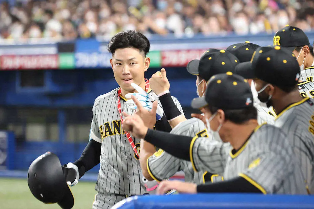 【画像・写真】阪神・糸原　3カ月ぶりの3号ソロ　高梨のスライダー仕留める