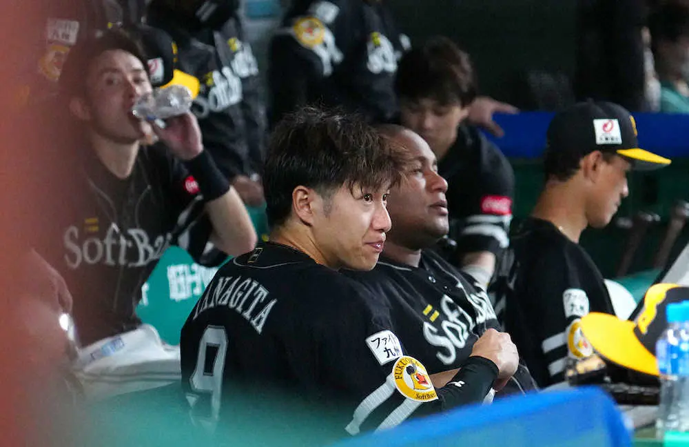 【画像・写真】激痛ソフトB　首位攻防戦で今季12度目の零敗　藤本監督「金縛りにあっている」　4回には奇妙なミス