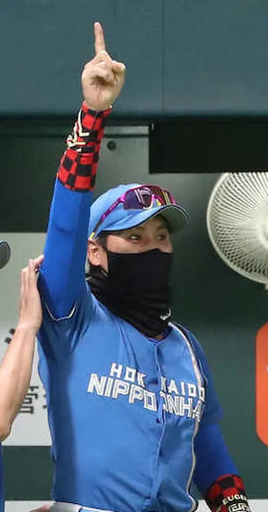 【画像・写真】日本ハム・新庄監督　帰宅後にお立ち台からチェックするワケ