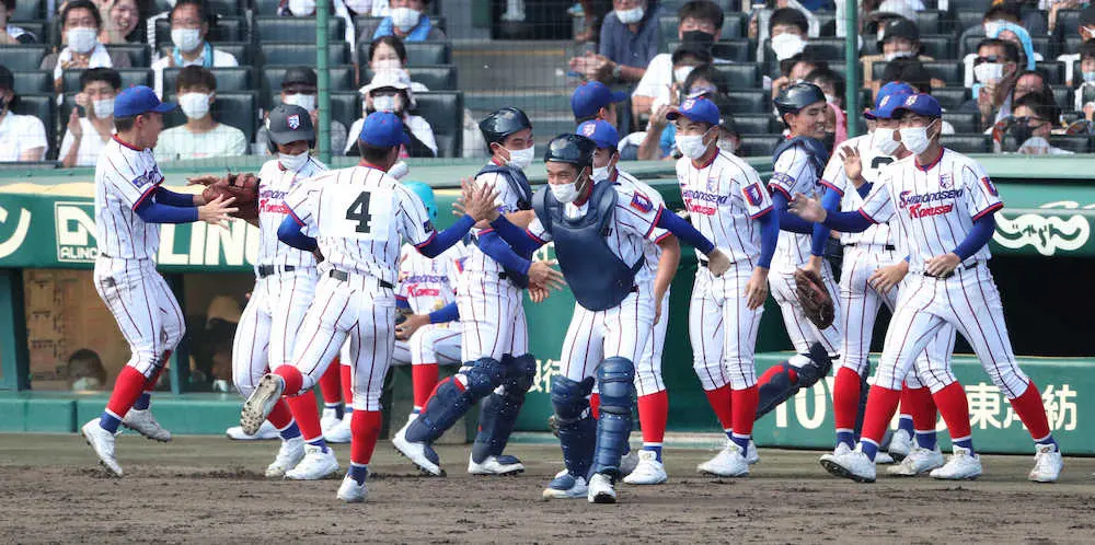 【画像・写真】【甲子園】下関国際が大阪桐蔭からトリプルプレー奪う!　7回無死一、二塁のピンチ凌いだ