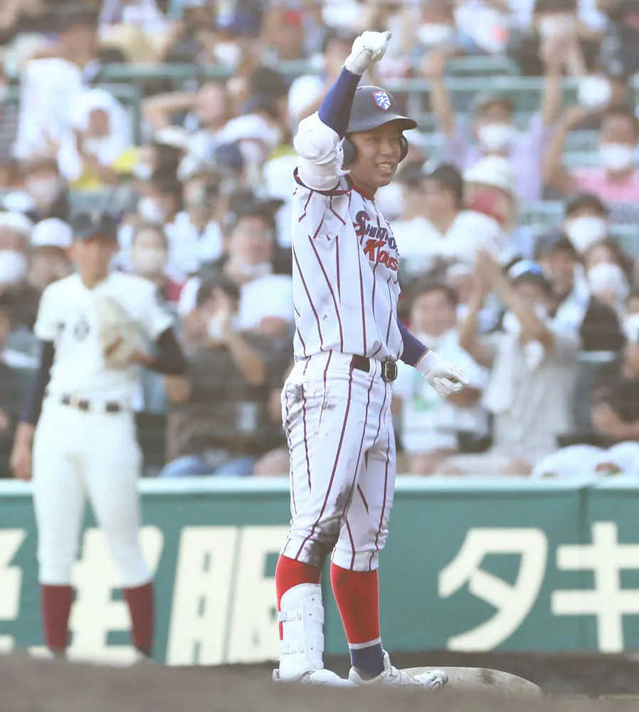 【画像・写真】下関国際、大阪桐蔭を破り初4強！7回三重殺で流れつかみ9回に賀谷が決勝2点適時打