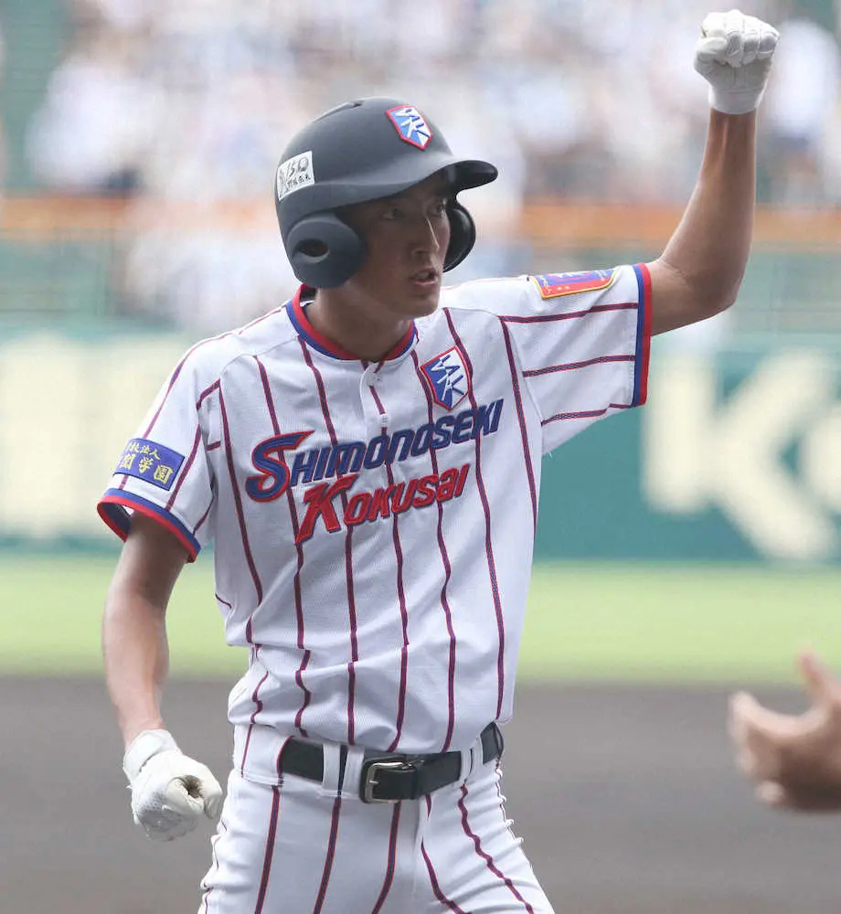 【画像・写真】【甲子園】下関国際が先制　3番・仲井が適時打　大阪桐蔭撃破の勢いに乗って近江・山田を攻める