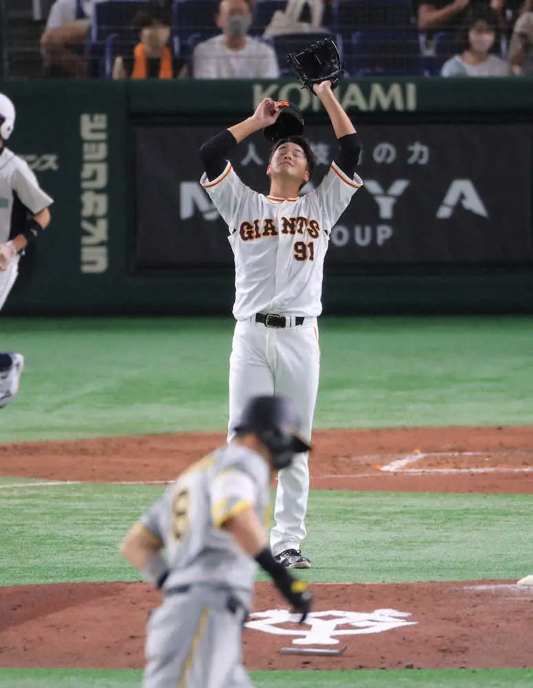 【画像・写真】巨人・堀田、3回3失点KO　2死走者なしから先制許し、2死走者なしから佐藤輝に2ラン被弾