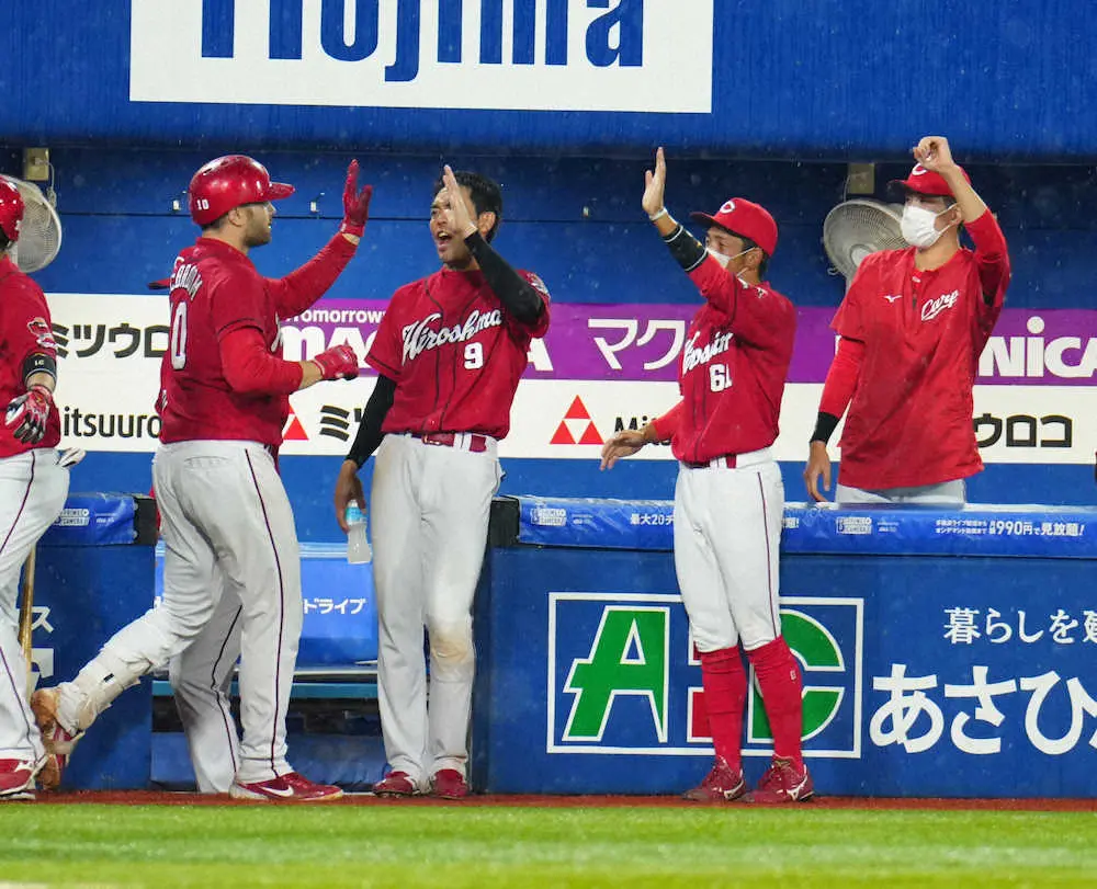 【画像・写真】広島　9回同点機いかせず3連敗…DeNAの本拠地連勝記録止められず　マクブルームの一時同点弾も空砲に