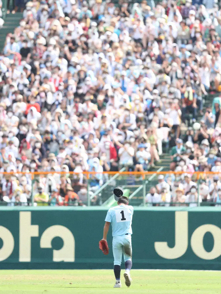 【画像・写真】近江、準決勝で散る　エースで4番で主将の山田　思いこみ上げ涙「ありがとう…憧れた甲子園」