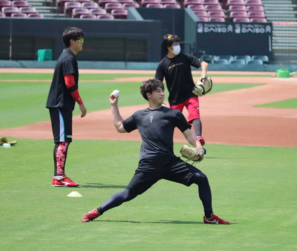 【画像・写真】広島・野村　2年ぶり思い出の神宮で快投頼むぞ「いい準備をしてマウンドに上がりたい」
