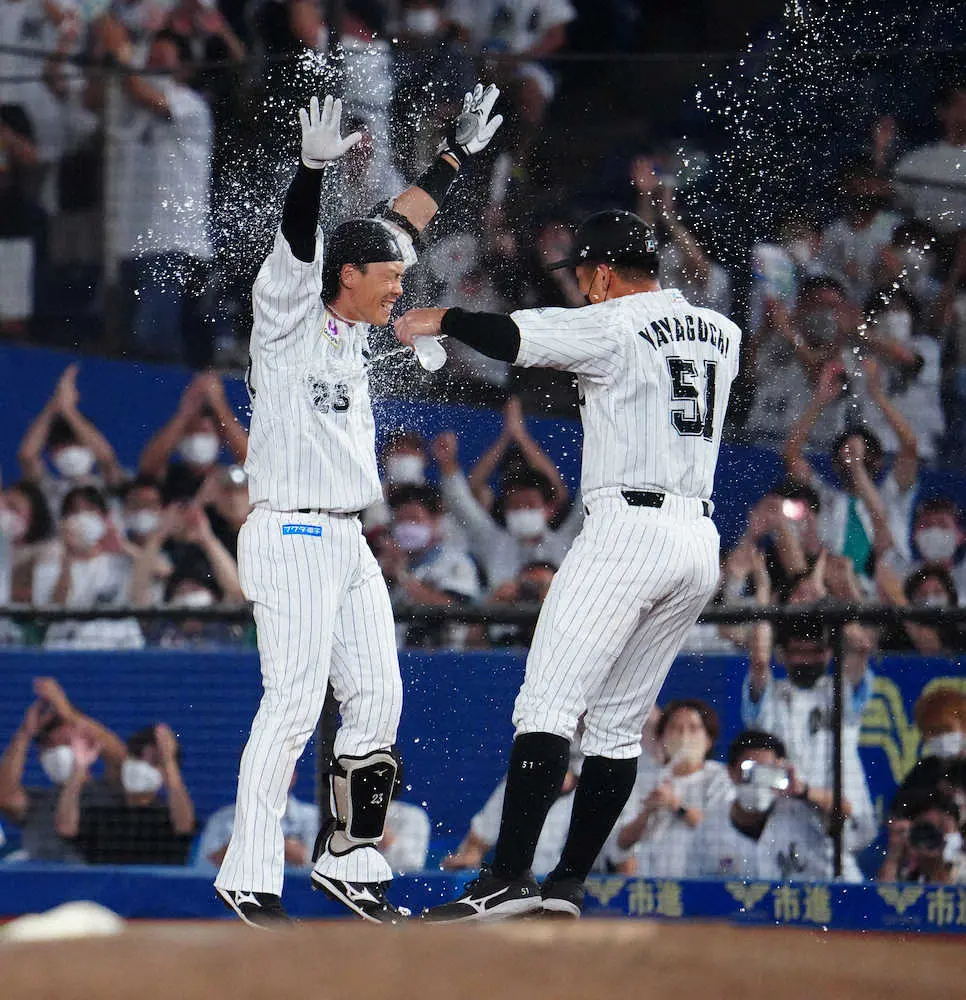 【画像・写真】ロッテ　三木のサヨナラ打で勝利！ゾーンに入って勝利気づかず？「盛り上がってもなかったので…」