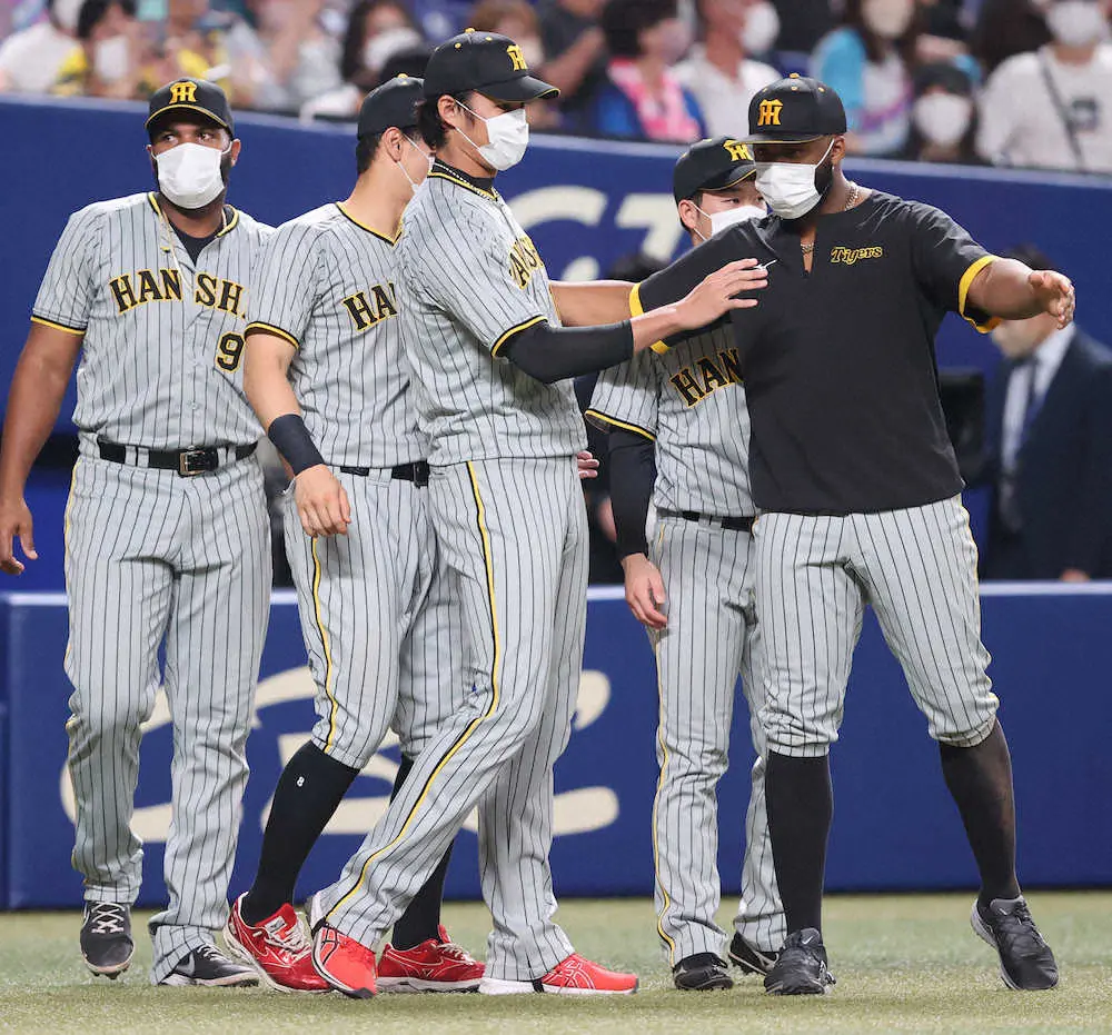 【画像・写真】世界で戦う友の存在　阪神・藤浪もくぎ付けになった“空手界のプリンス”拳の激闘