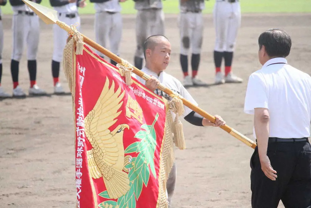 【画像・写真】中京　3年ぶり11度目V、藤村サヨナラ打「チームのみんなのおかげで最後に打てた」全国高校軟式野球