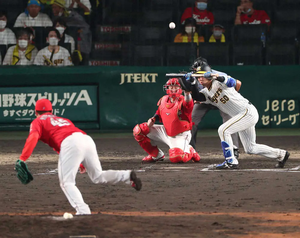 【画像・写真】阪神　不可解な采配!?　同点の7回無死一塁から代打送らず青柳を打席へ　送りバント失敗→8回から湯浅