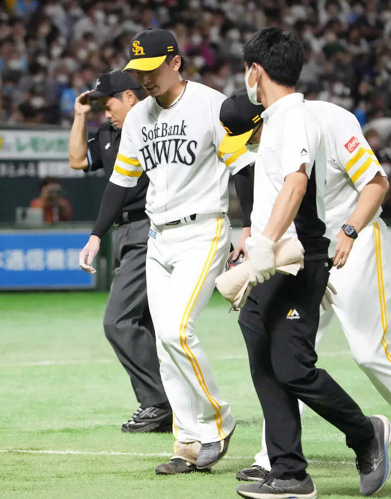 【画像・写真】ソフトバンク・東浜が6回途中で緊急降板