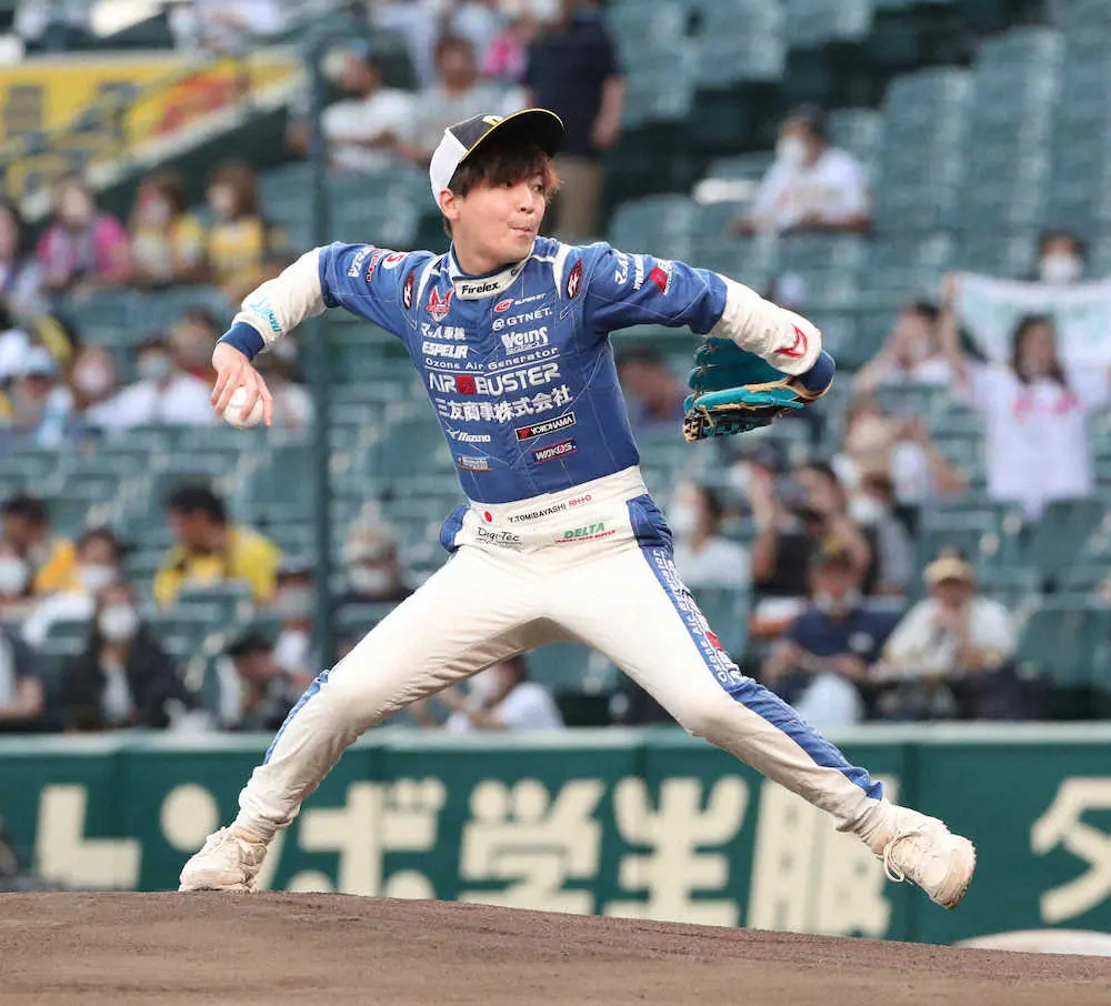【画像・写真】“二刀流レーサー”冨林勇佑が阪神戦ファーストピッチセレモニーに登場「いい人生経験になった」