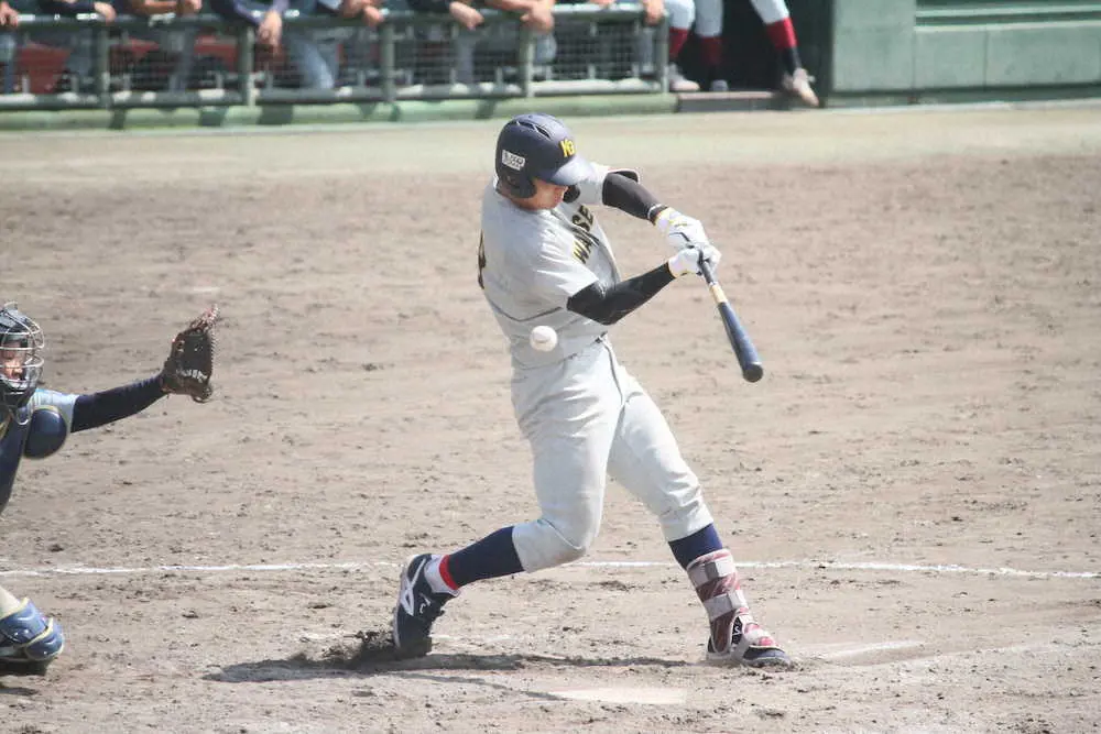 【画像・写真】【関西学生野球】関学大・西隼人が今秋初登板　阪神・佐藤輝の弟、佐藤太紀は代打で空振り三振