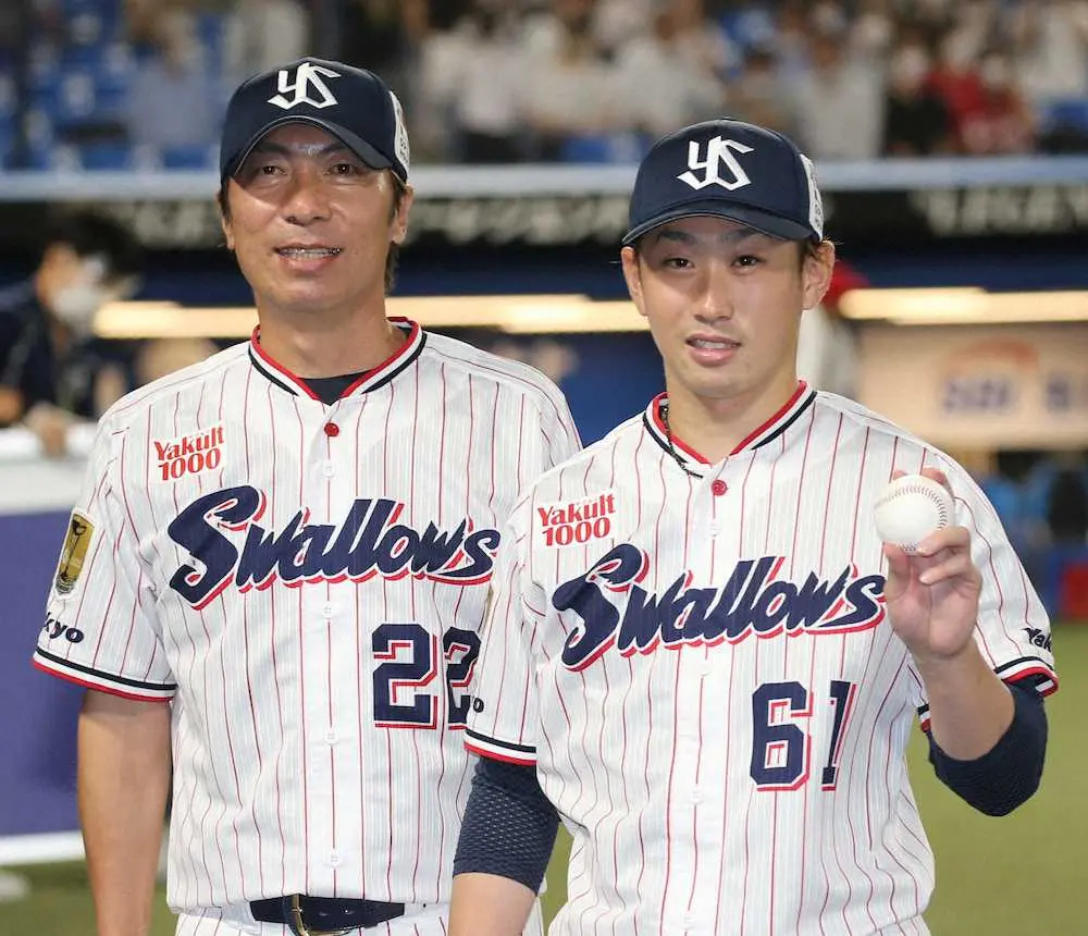 【画像・写真】ヤクルト・久保、4年目プロ1勝　期待の左腕、記念球は「両親に見せたい」