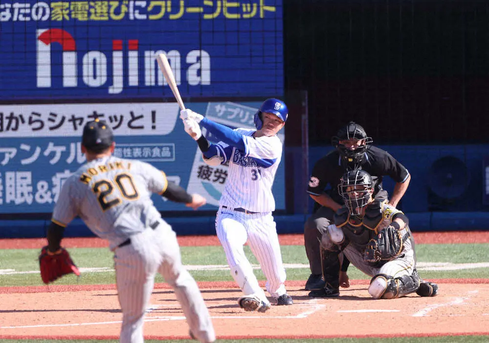 【画像・写真】ベイジュニの後輩たちへエールの快打！DeNA・楠本が森木討ち