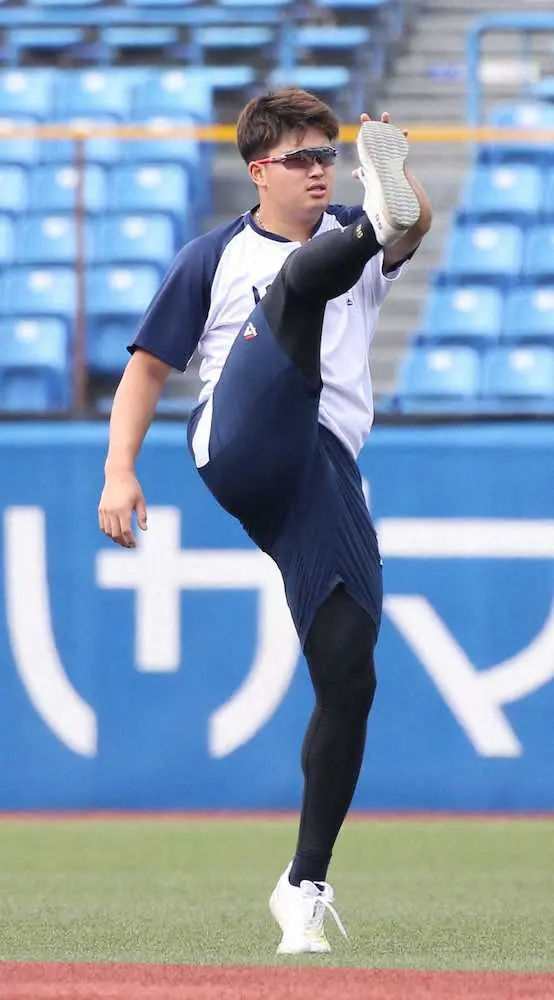 【画像・写真】ヤクルト村上宗隆は「4番・三塁」で無事スタメン　前夜は155キロ直撃、右太腿死球で途中交代