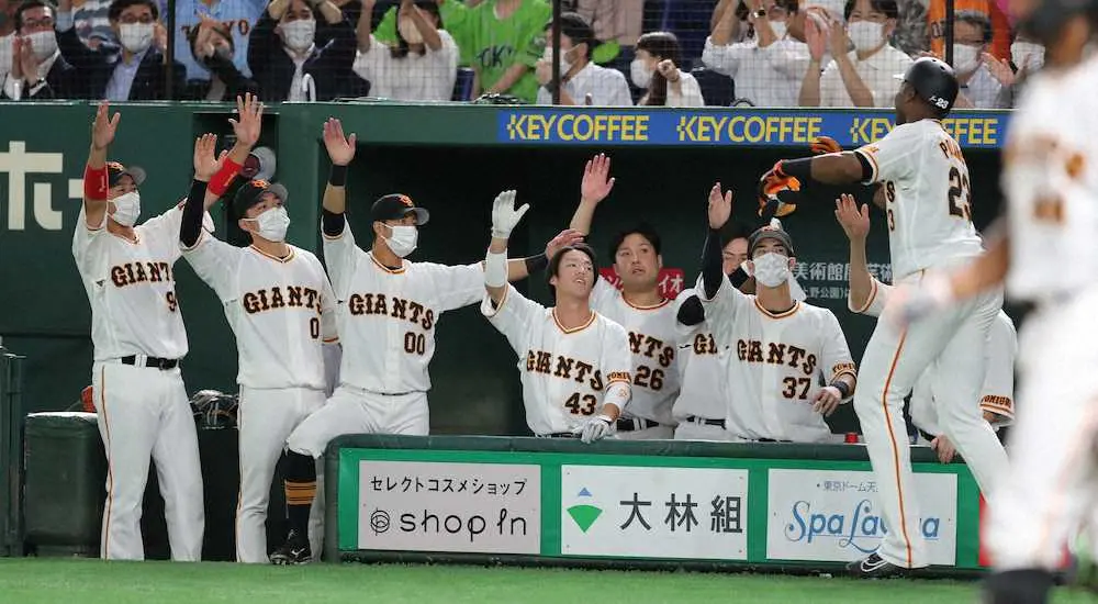 【画像・写真】巨人ポランコ　踊る24号ソロ！フォークすくい打ち2戦連発「しっかりとコンタクト」4回に貴重な追加点